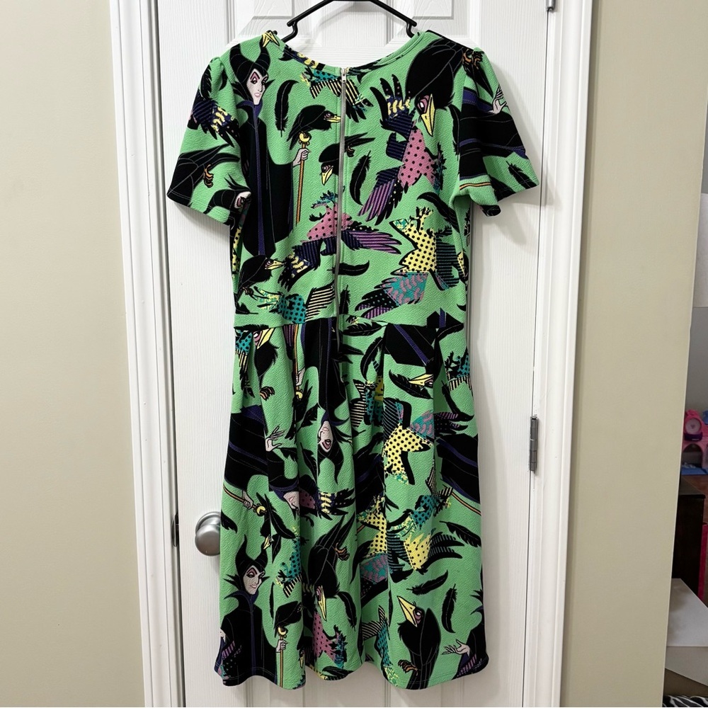 LuLaRoe Disney Villains Maleficent Amelia Dress Plus Size 2X - Picture 7 of 9
